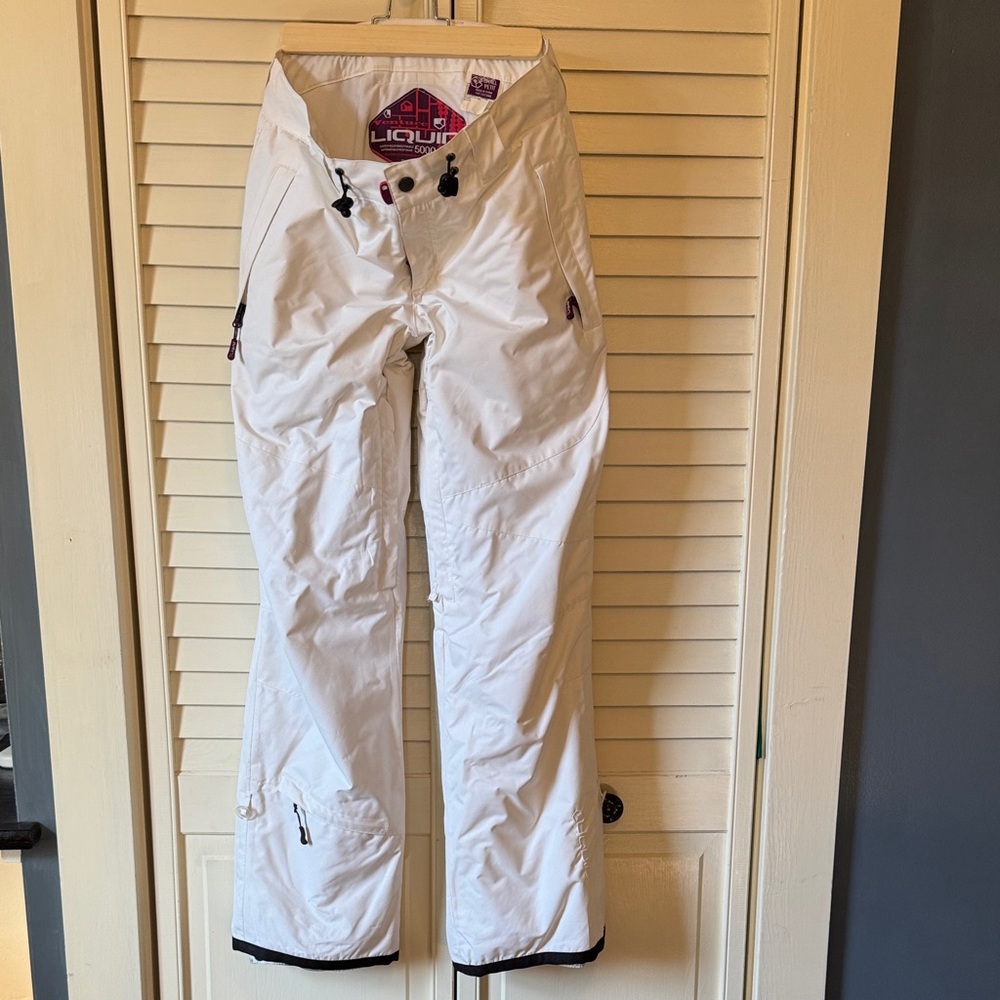 Liquid Women’s White Ski Snowboard Pants Small Petite USED